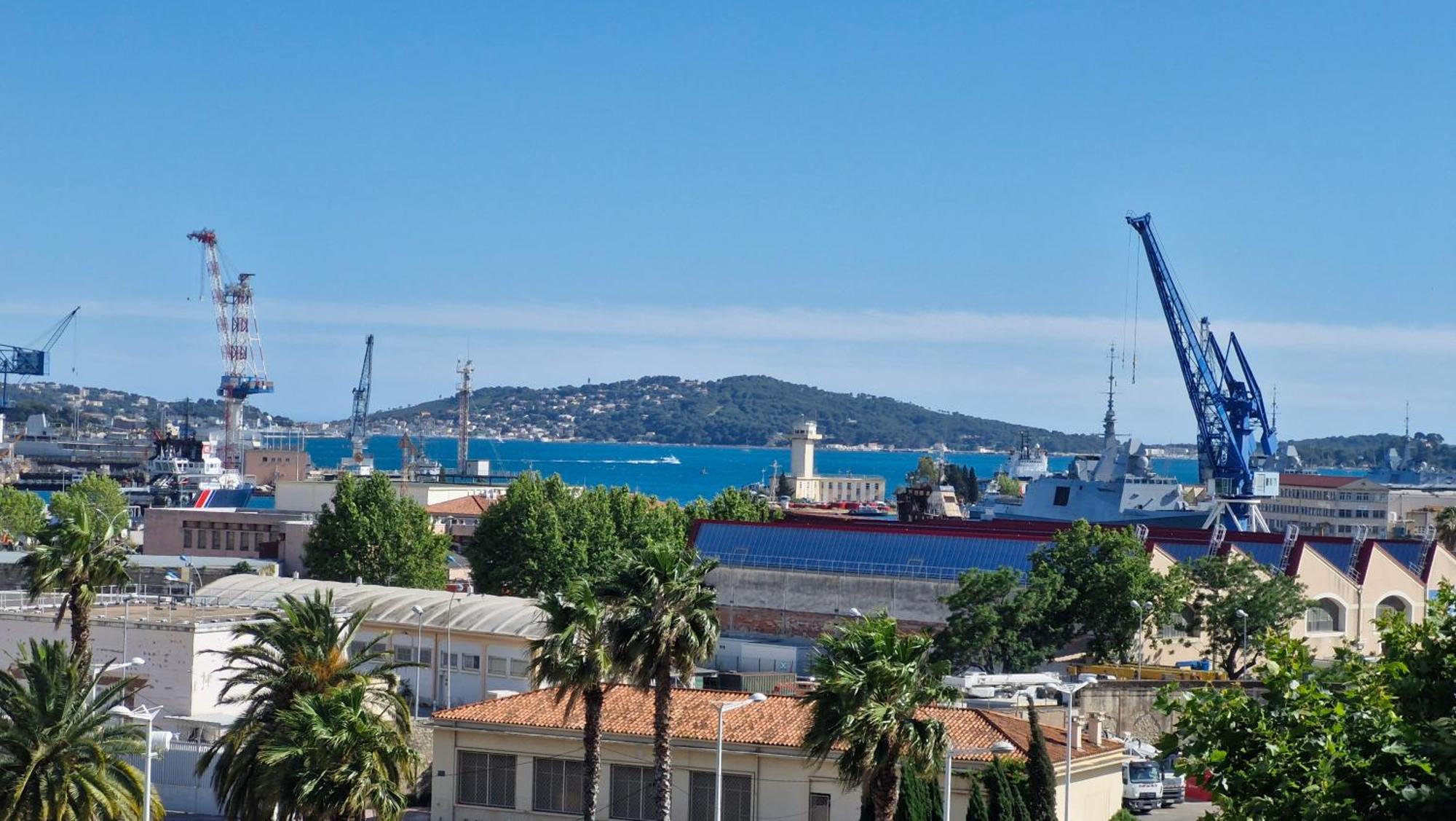 Le Grand Appart' Apartment Toulon